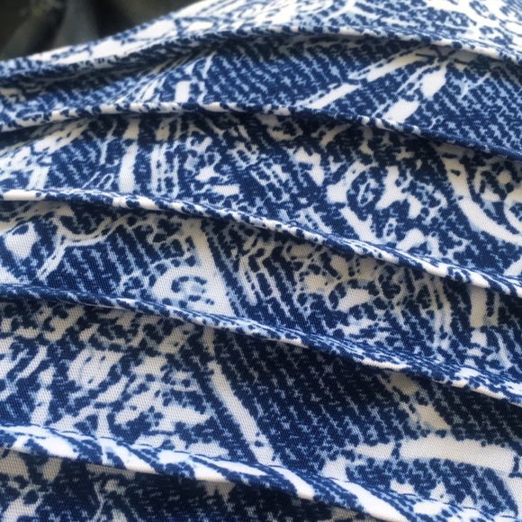 Quarter Sleeve Floral Print Blue/White Blouse - Picture 6 of 6